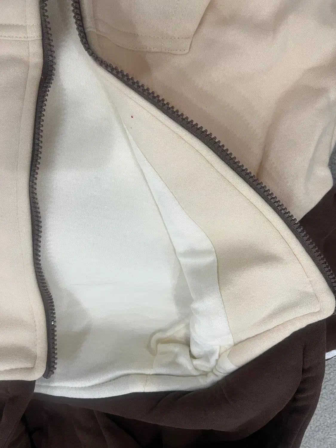 سویشرت بچهگانه کاملا نو|کفش و لباس بچه|یاسوج, |دیوار