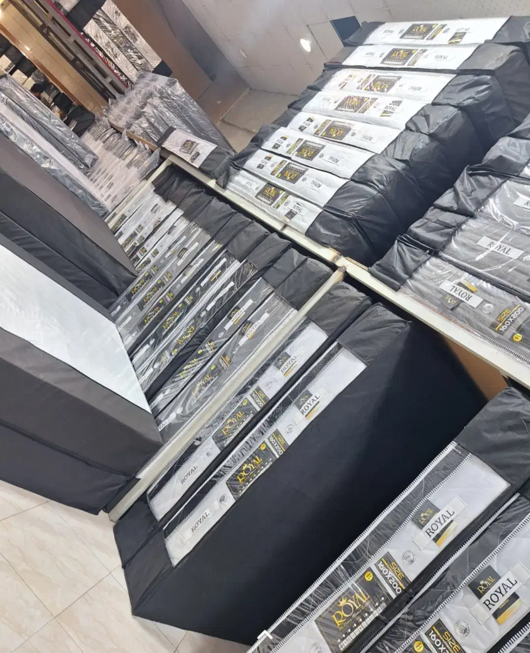 پخش تشک رویال شرکتی زیر قیمت|تشک تختخواب|سمنان, |دیوار