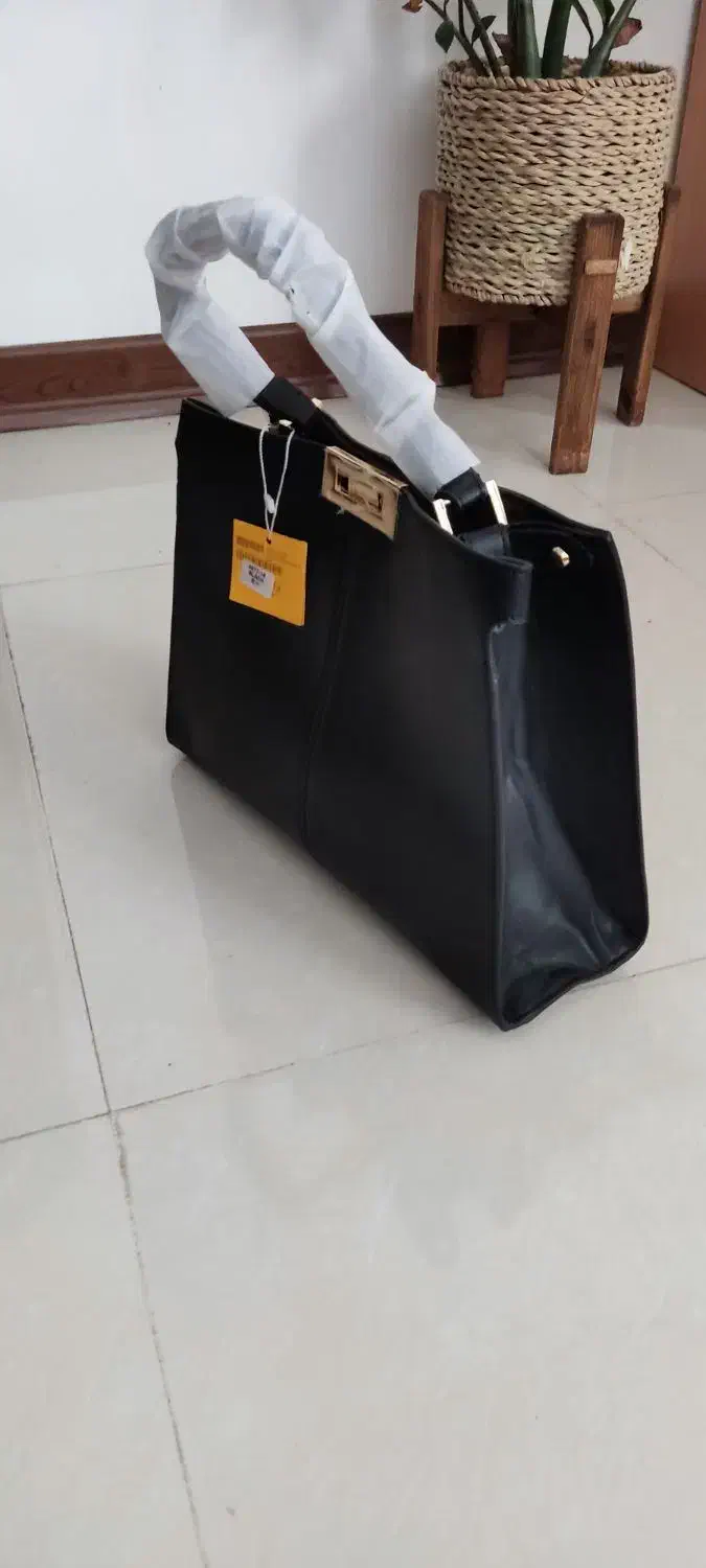 کیف زنانه مارک فندی کاملا نو|کیف، کفش، کمربند|کرمان, |دیوار