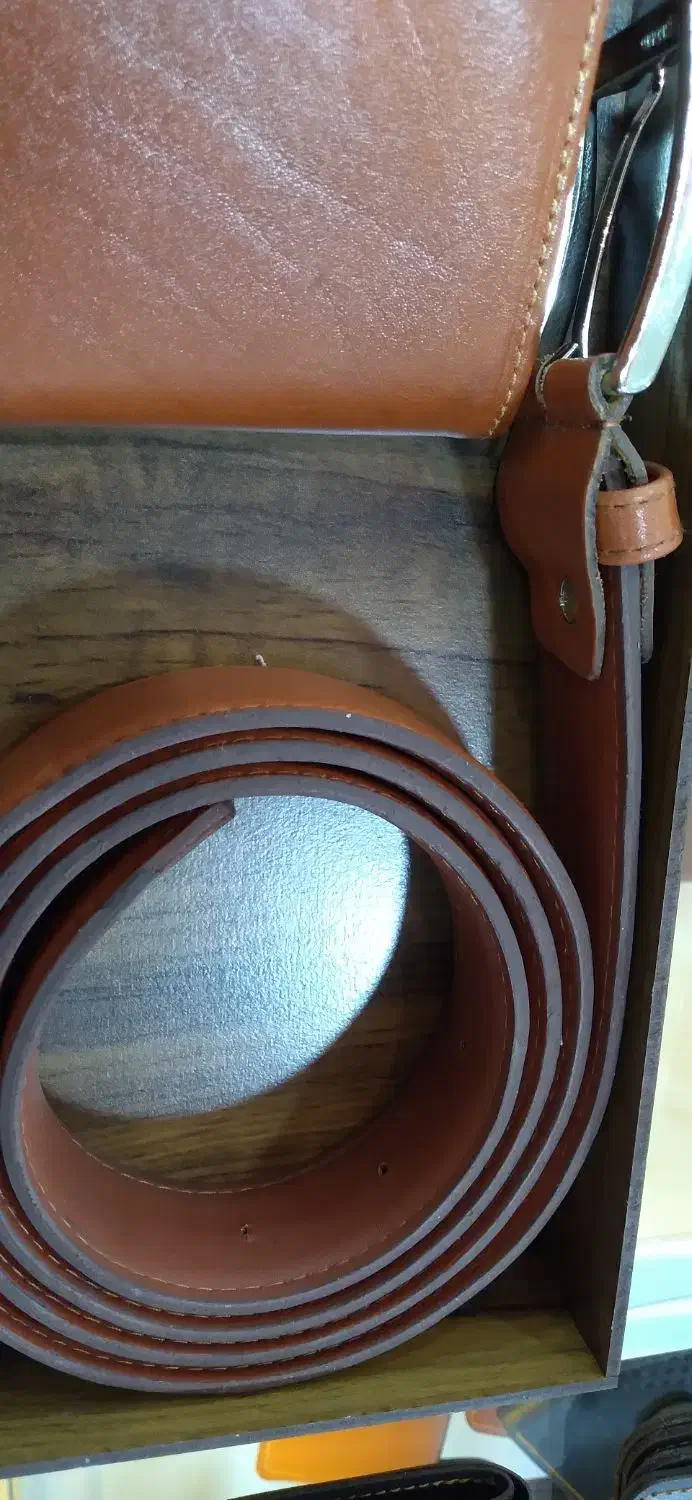 کمربند و کیف پول چرم اصل همراه جعبه چوبی|کیف، کفش، کمربند|بندر ماهشهر, |دیوار