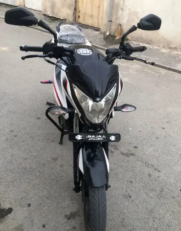 ns150|موتورسیکلت|قم, قلعه یزدیها|دیوار