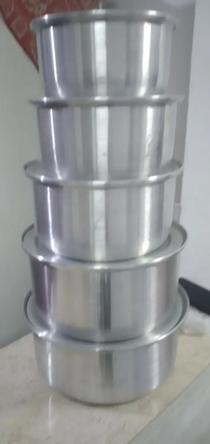 دیک روحی|ظروف پخت‌وپز|رشت, ولکس|دیوار