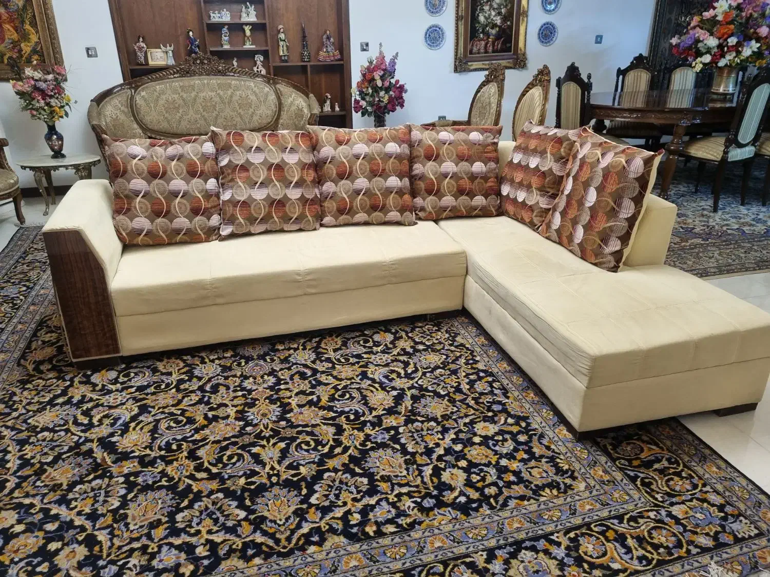 مبل ال ۷ نفره|مبلمان خانگی و میز عسلی|اهواز, ۲۴ متری|دیوار
