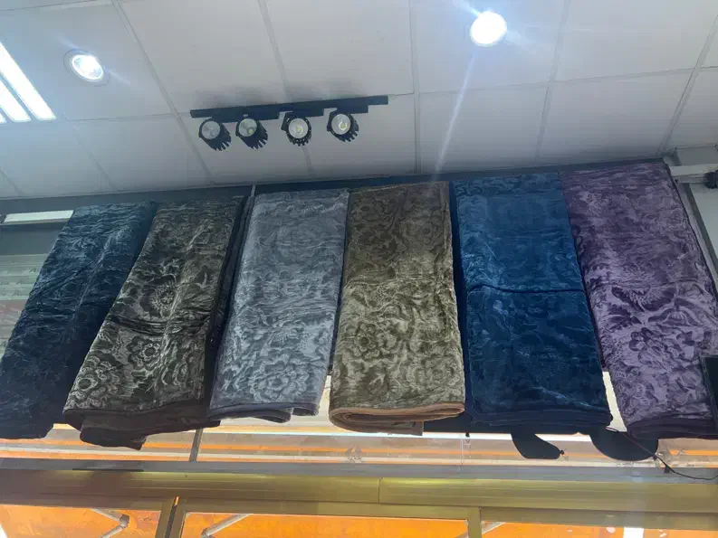 پتو دو نفره دو لایه|رختخواب، بالش، پتو|بهارستان, |دیوار