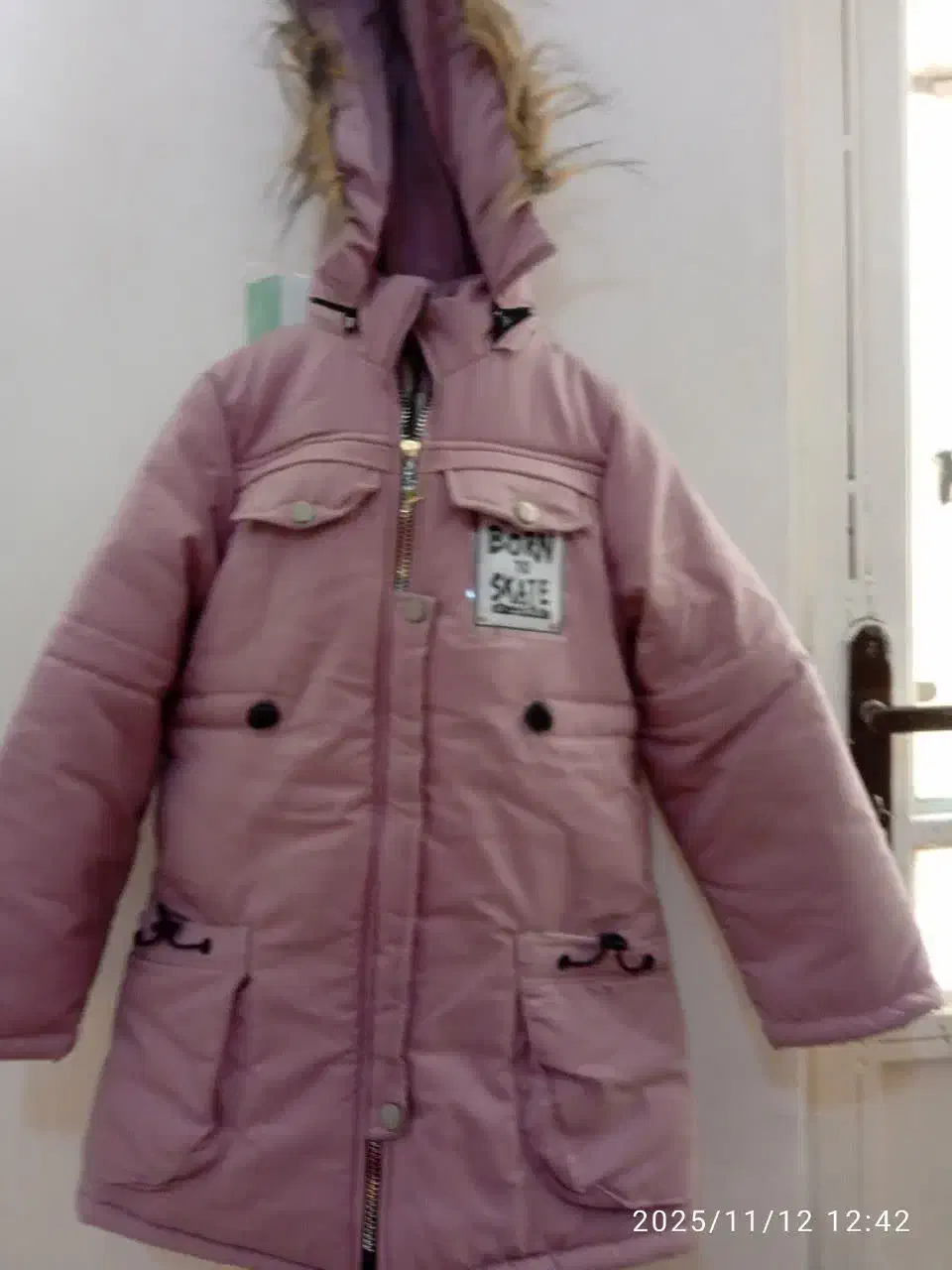 کاپشن دخترانه. کاملا نوو استفاده نشده.|کفش و لباس بچه|هرسین, |دیوار