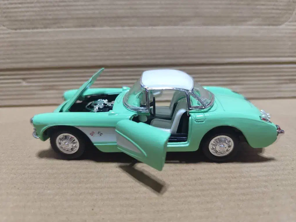 ماکت کلکسیونی کورورت کمیاب نو|اسباببازی بچه|تهران, بریانک|دیوار