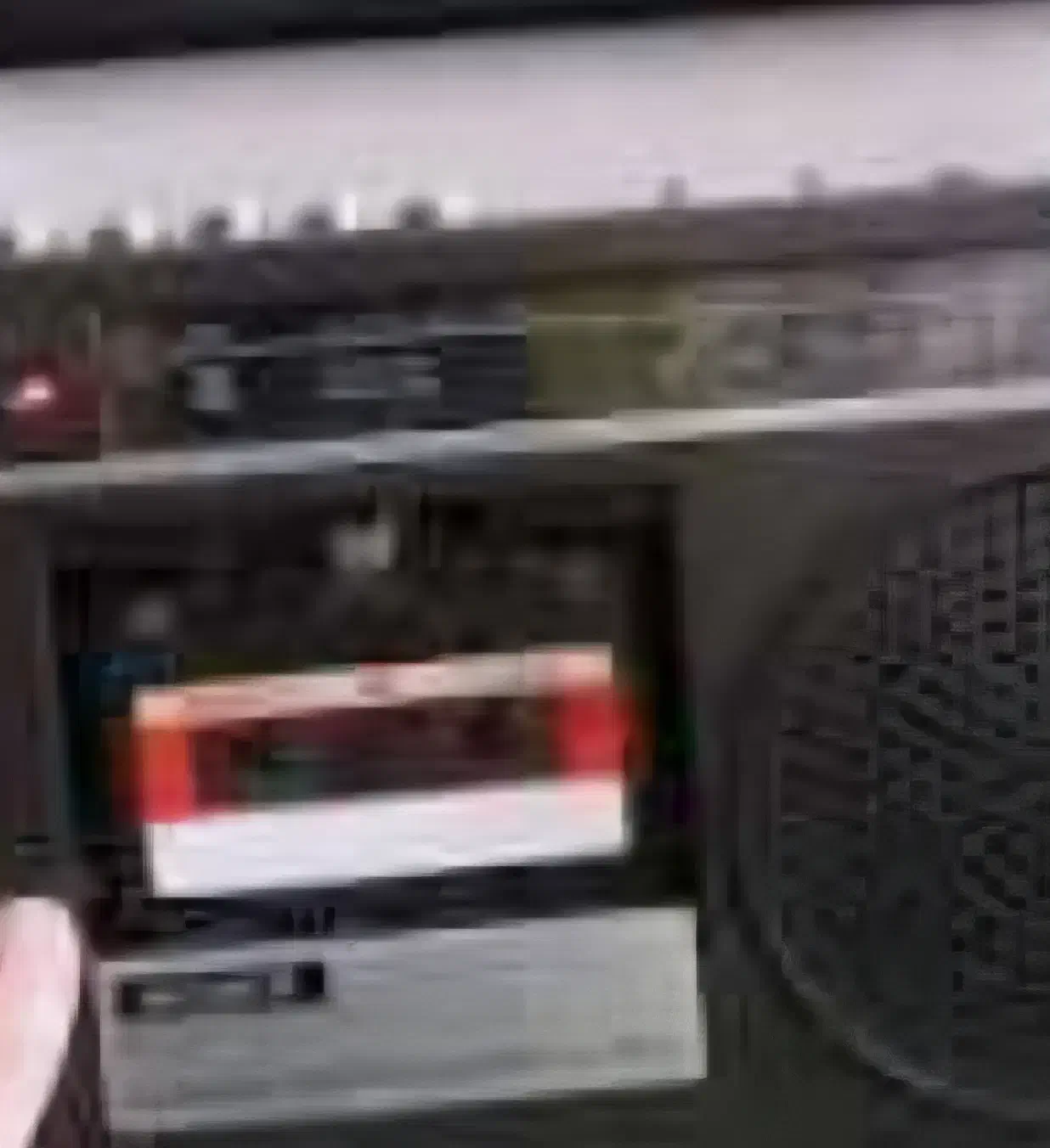 تعدادی سی دی و کاست ضبط صوت به فروش میرسد|فیلم و موسیقی|خوی, |دیوار