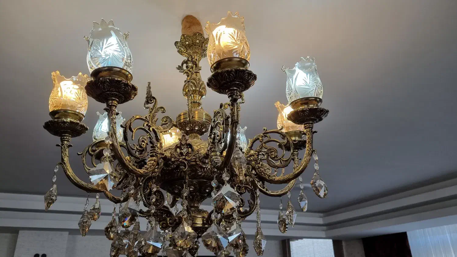 لوستر برنز اصل به شرط کارشناسی|لوستر و چراغ آویز|اصفهان, مهرآباد|دیوار