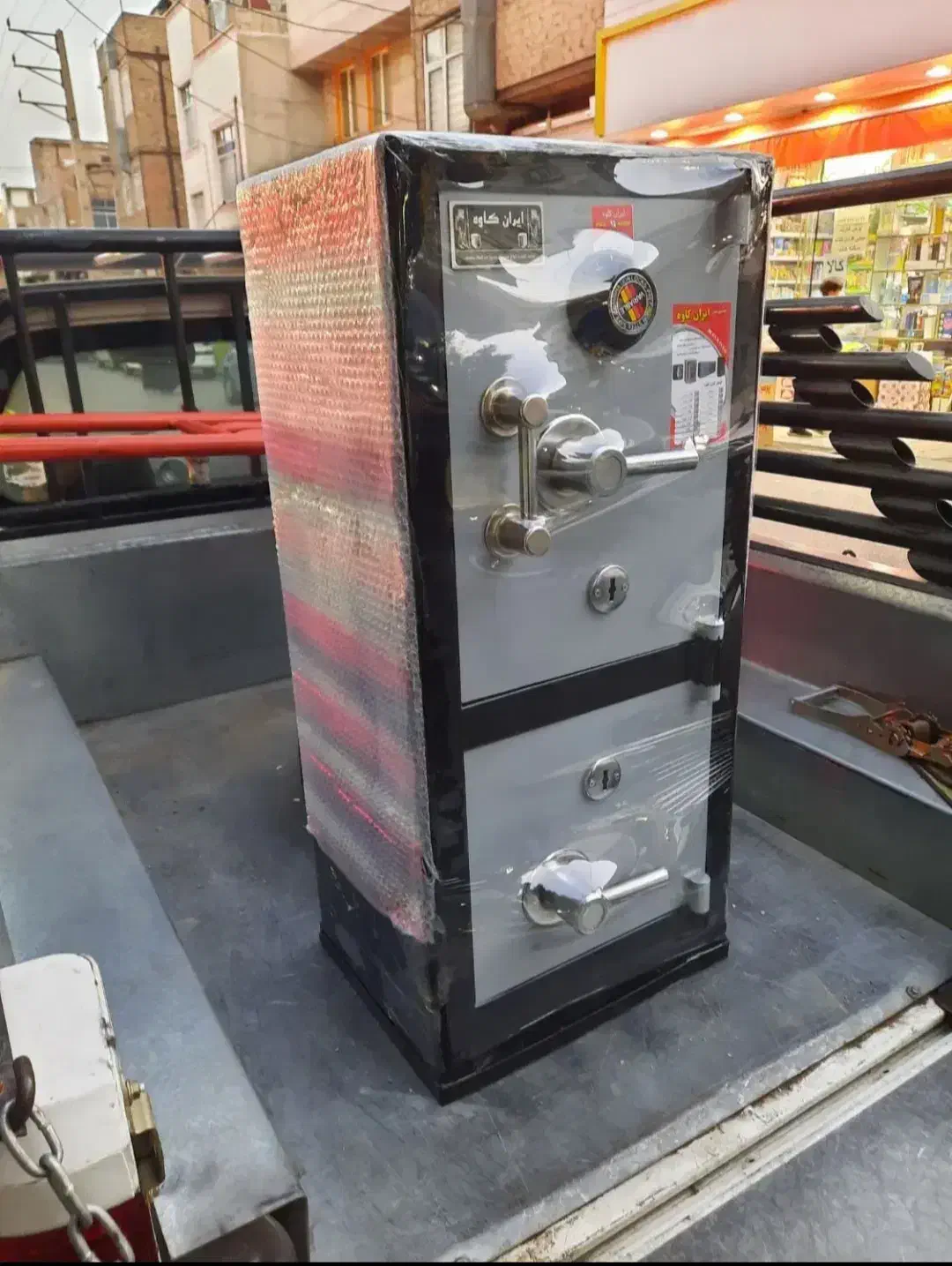 گاوصندوق برای قولنامه برگه A3بسیار جادار|ابزارآلات|ملارد, |دیوار