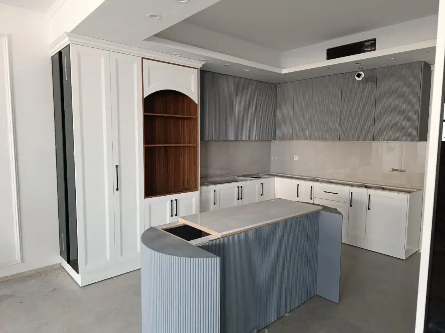 جشنواره کابینت و کمد دیواری زیر قیمت بازار|کتابخانه، شلف، قفسههای دیواری|یزد, |دیوار