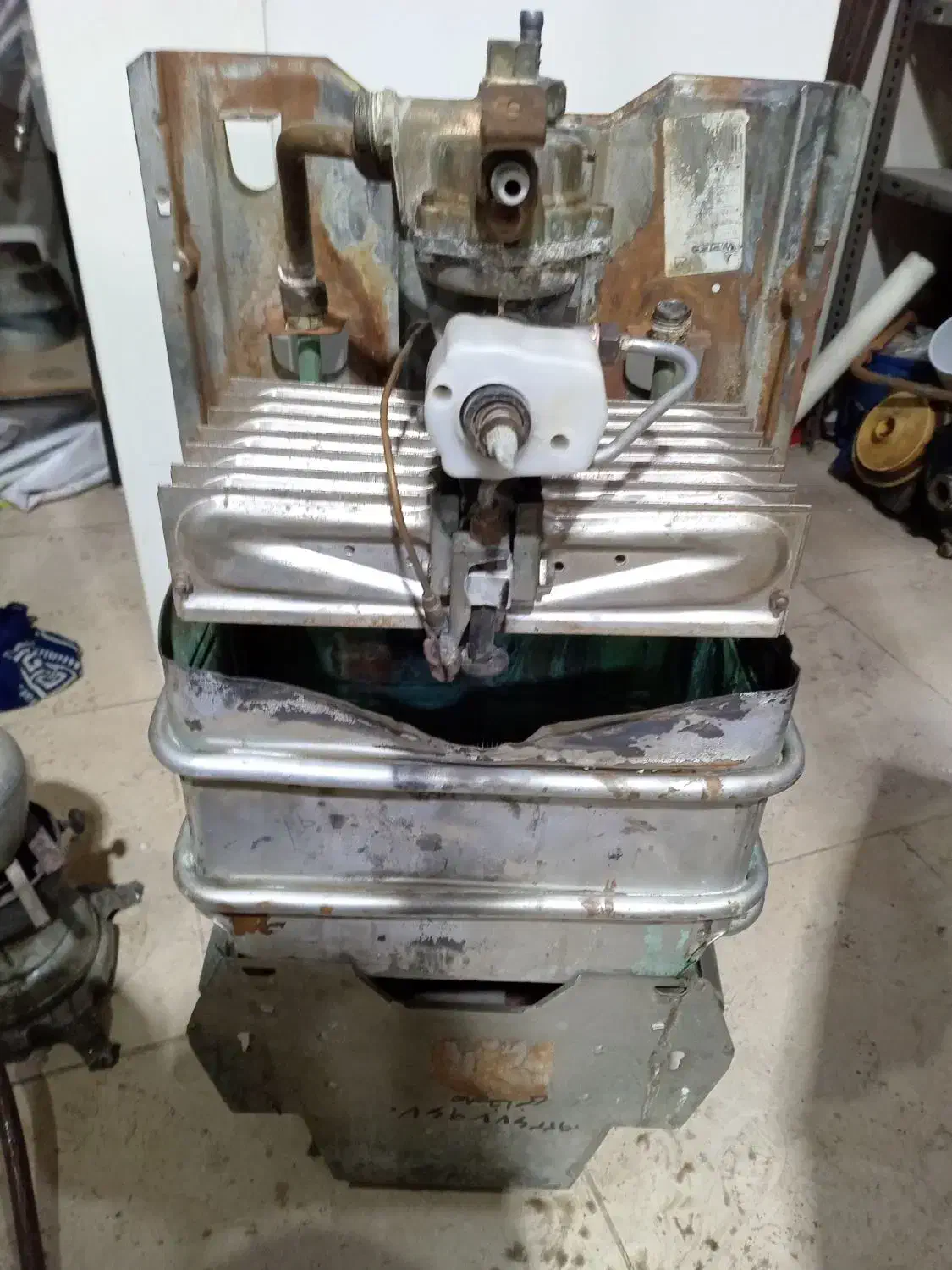 ابگرمکن 3115 و بی 115|آبگرمکن، پکیج، شوفاژ|صباشهر, |دیوار