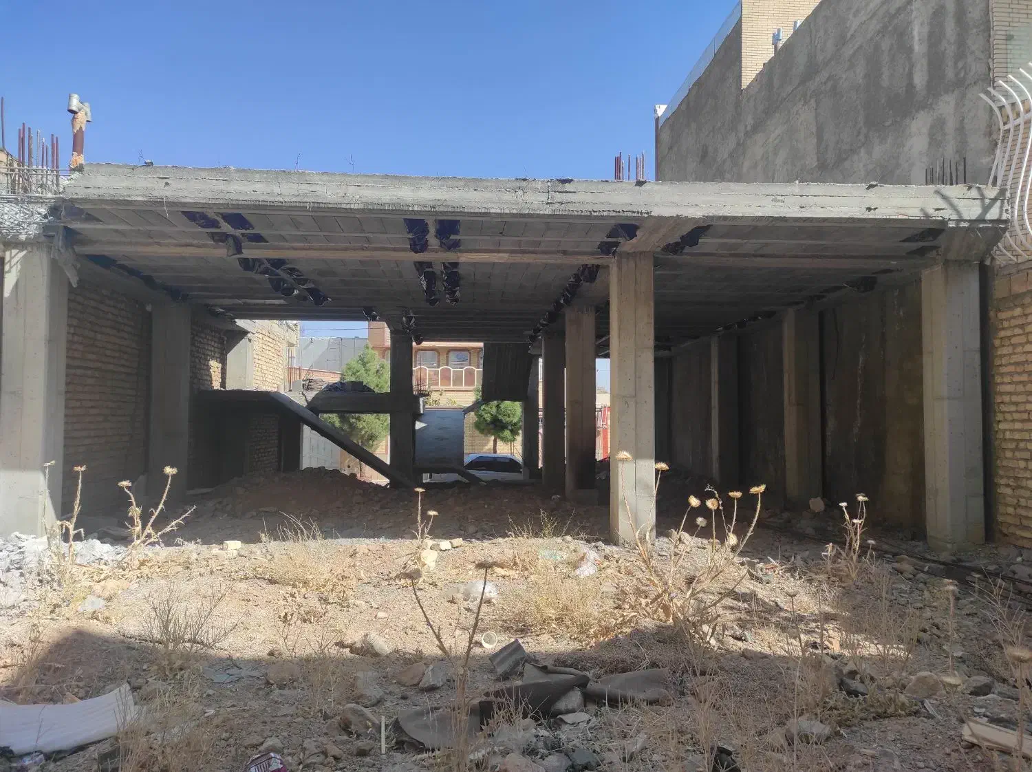 فروش ساختمان نیمه کاره واقع در دهاقان|فروش زمین و ملک کلنگی|دهاقان, |دیوار