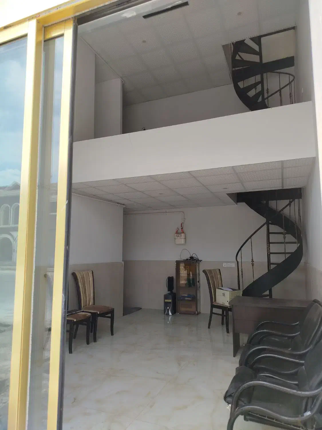 ۴۲ متر مغازه تجاری با پارکینگ اختصاصی|فروش مغازه و غرفه|گرگان, |دیوار