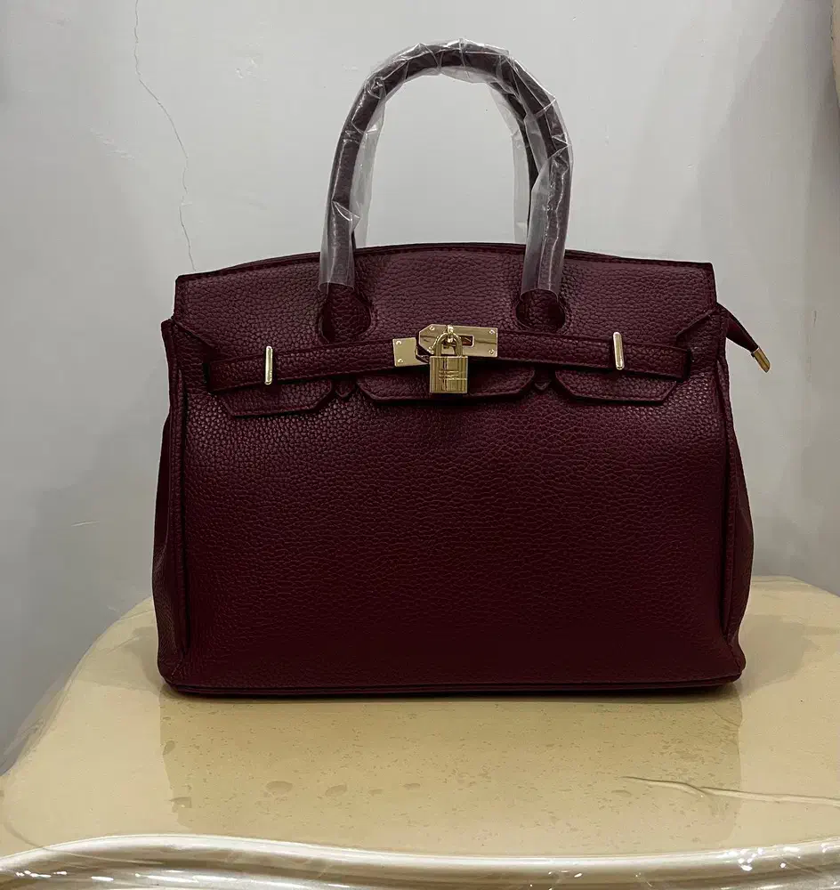 کیف دستی|کیف، کفش، کمربند|ماکو, |دیوار