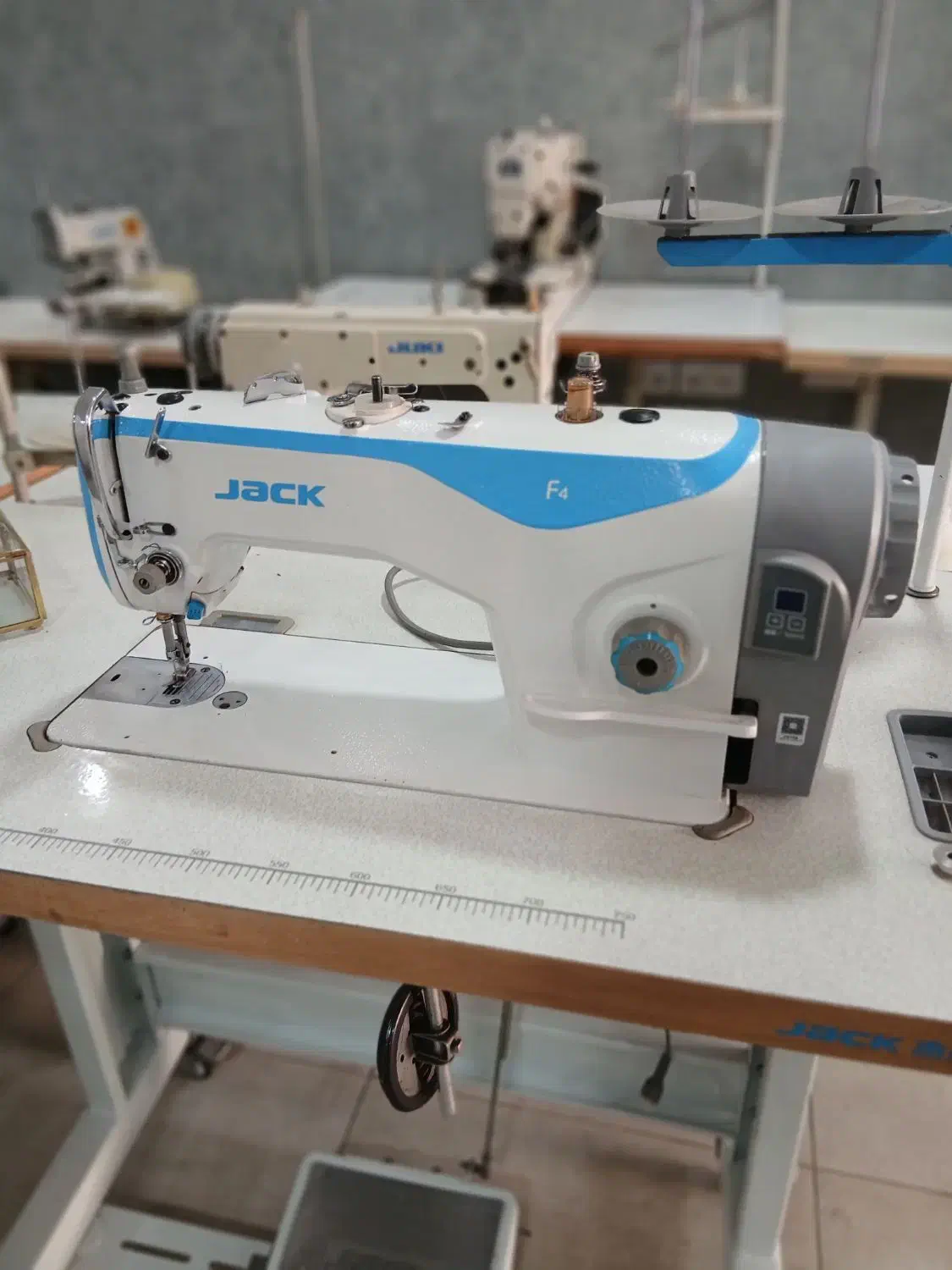 راسته f4 تمیز|چرخ خیاطی و ریسندگی|تهران, جوادیه|دیوار