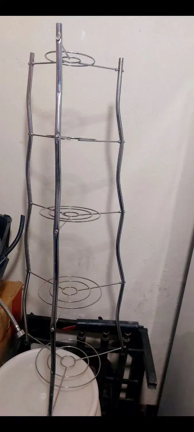 دو عدد استند پایه قابلمه|آبچکان و نظمدهنده ظروف|بروجرد, |دیوار