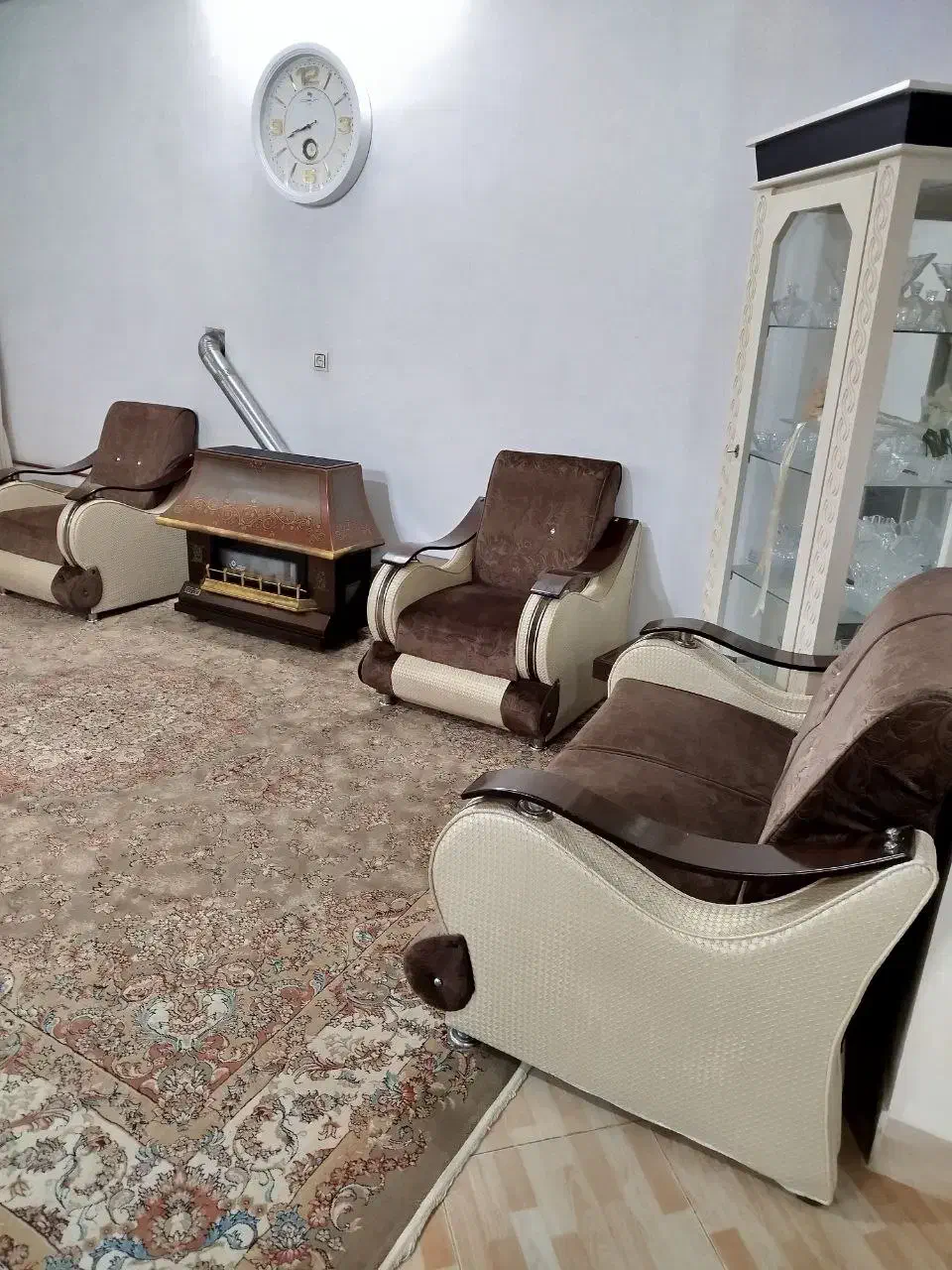 فرش و مبل|فرش|نیشابور, دربقاضی|دیوار