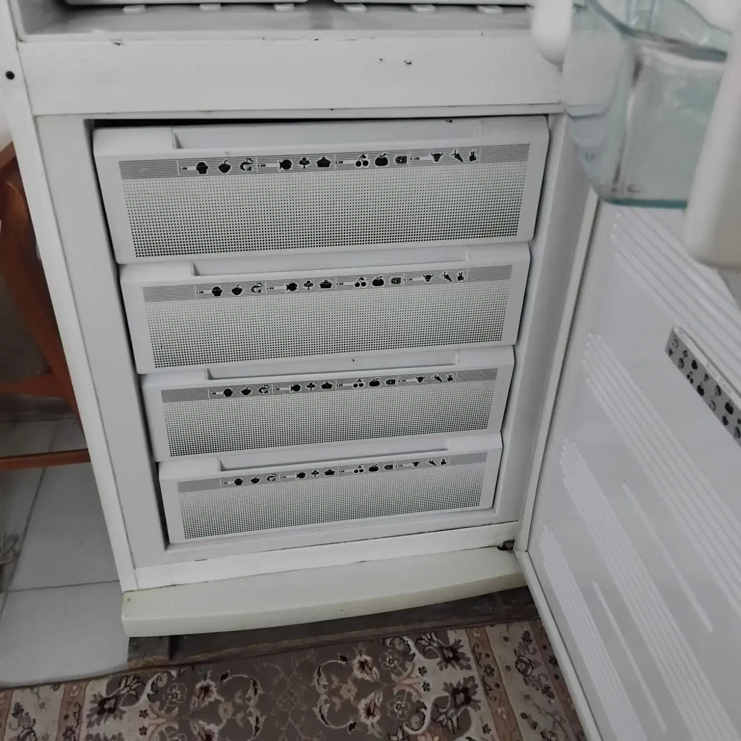 یخچال نیمه فریزر ایسان|یخچال و فریزر|فشاپویه, |دیوار