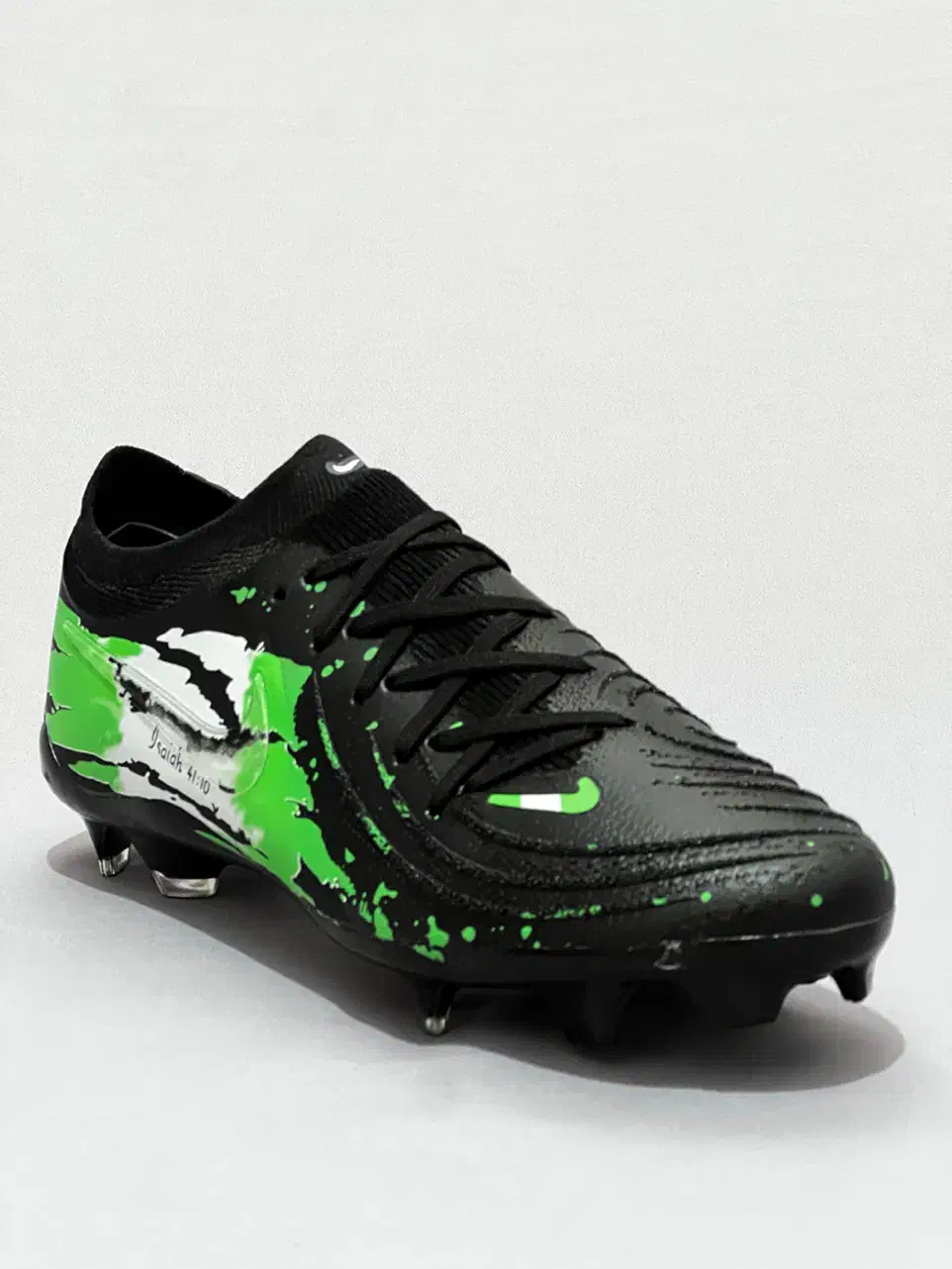 کفش کتونی کتانی فوتبال فوتبالی چمن چمنی فانتوم‌لون|کیف، کفش، کمربند|قم, نیروگاه|دیوار