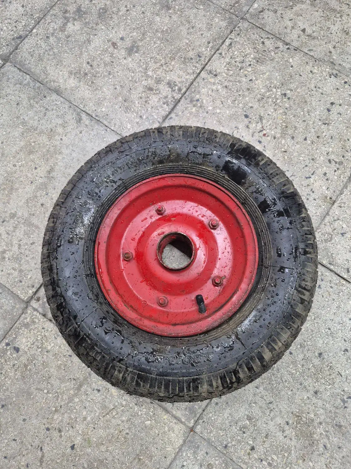 سه تا رینگ لاستیک فرغون نو|مصالح و تجهیزات ساختمان|تهران, شهرک آزادی|دیوار