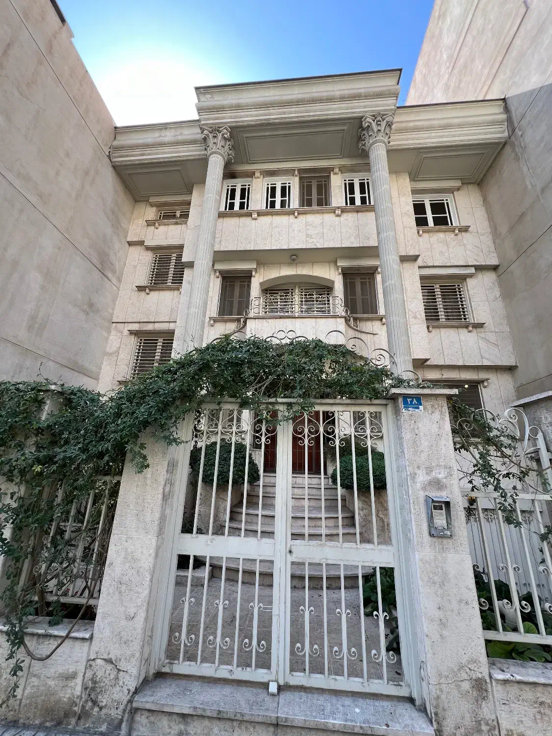 پاسداران دروس 300 متر ویلایی برای ساخت و سکونت|فروش زمین و ملک کلنگی|تهران, قلهک|دیوار