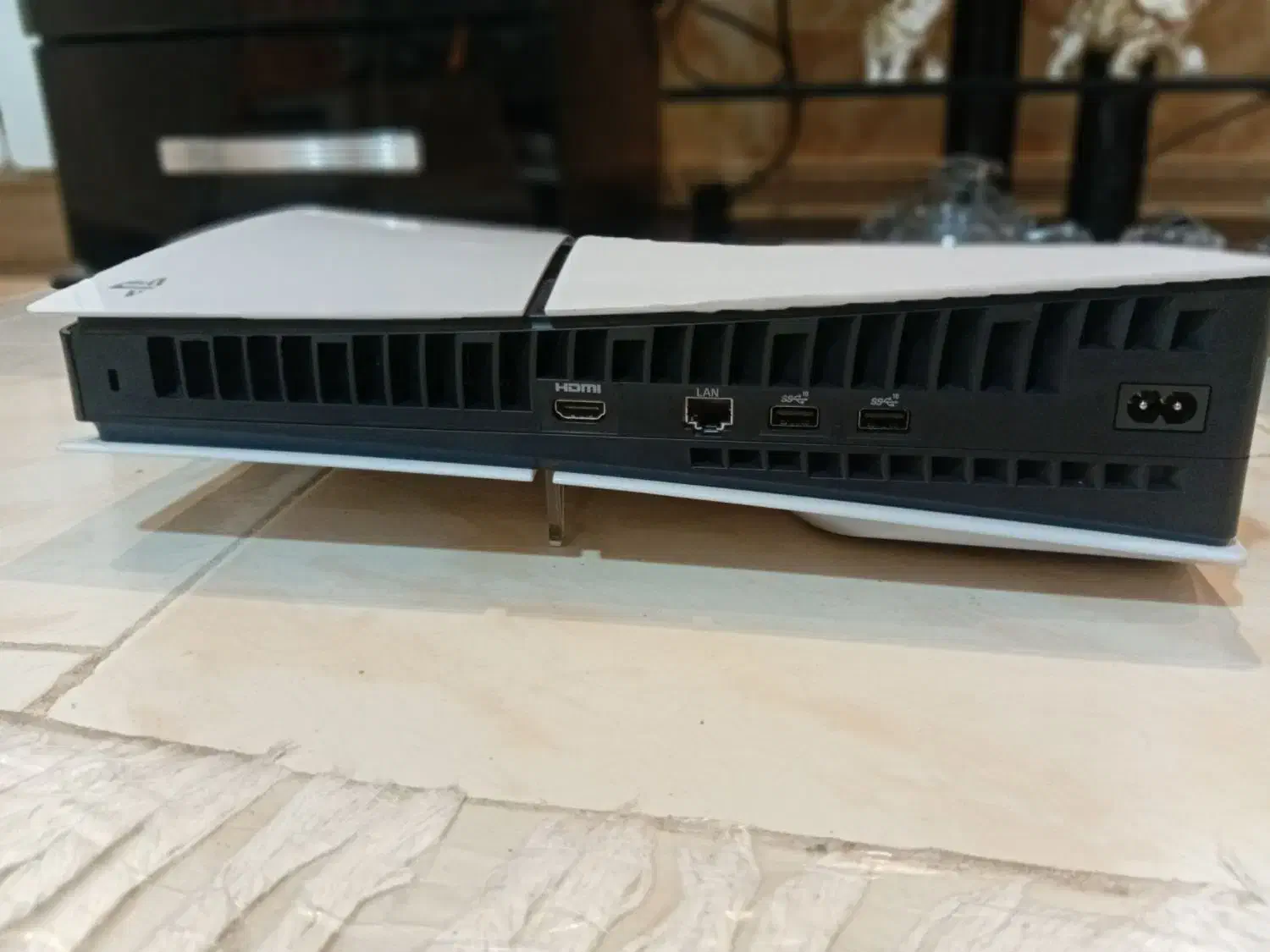 ps5 دیسک خور اروپا با دسته اضافه|کنسول، بازی ویدئویی و آنلاین|تهران, خاوران|دیوار