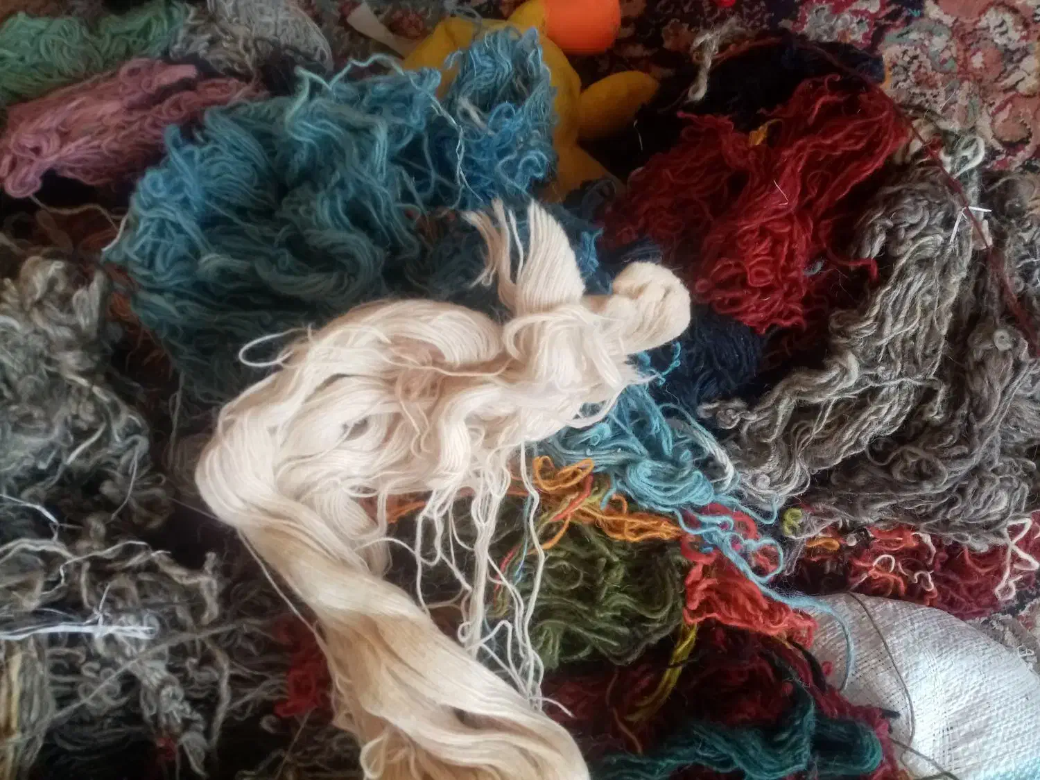 نخ برای قالی|لوازم خیاطی و بافتنی|شهرضا, |دیوار