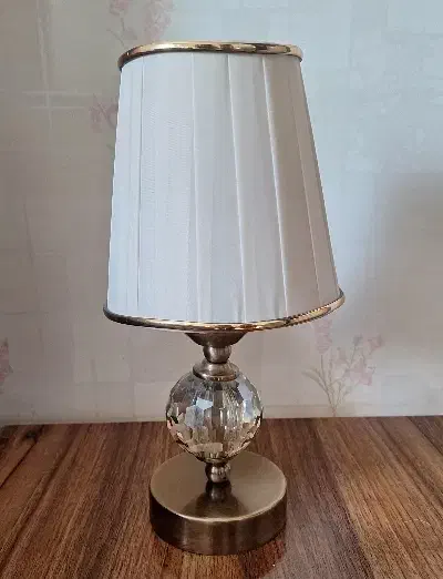 اباژور کوچک|چراغ خواب و آباژور|رشت, حمیدیان|دیوار