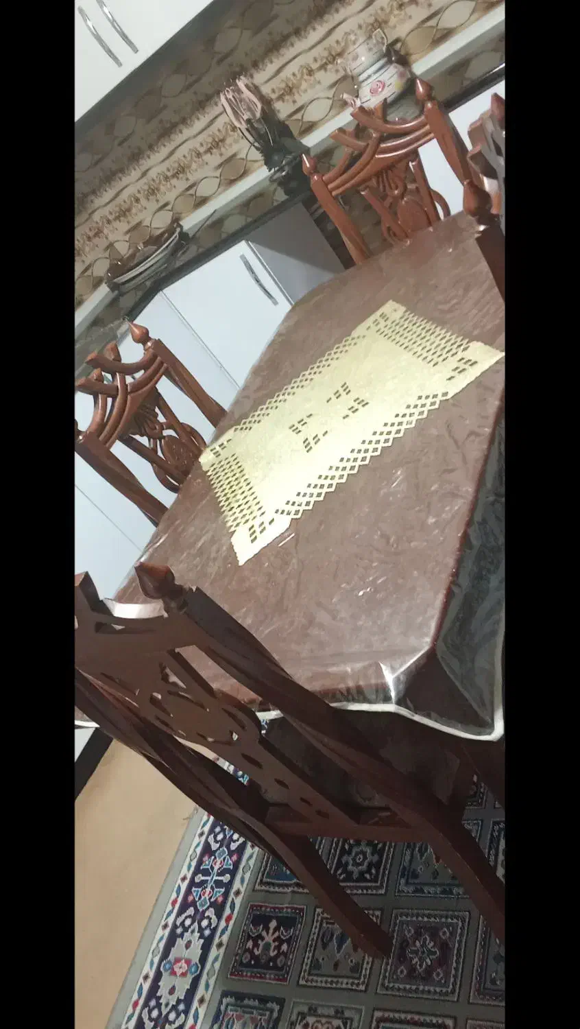 سلام به دلیل نداشتن جا میفروشم|میز و صندلی غذاخوری|نجف‌آباد, قلعه سفید|دیوار