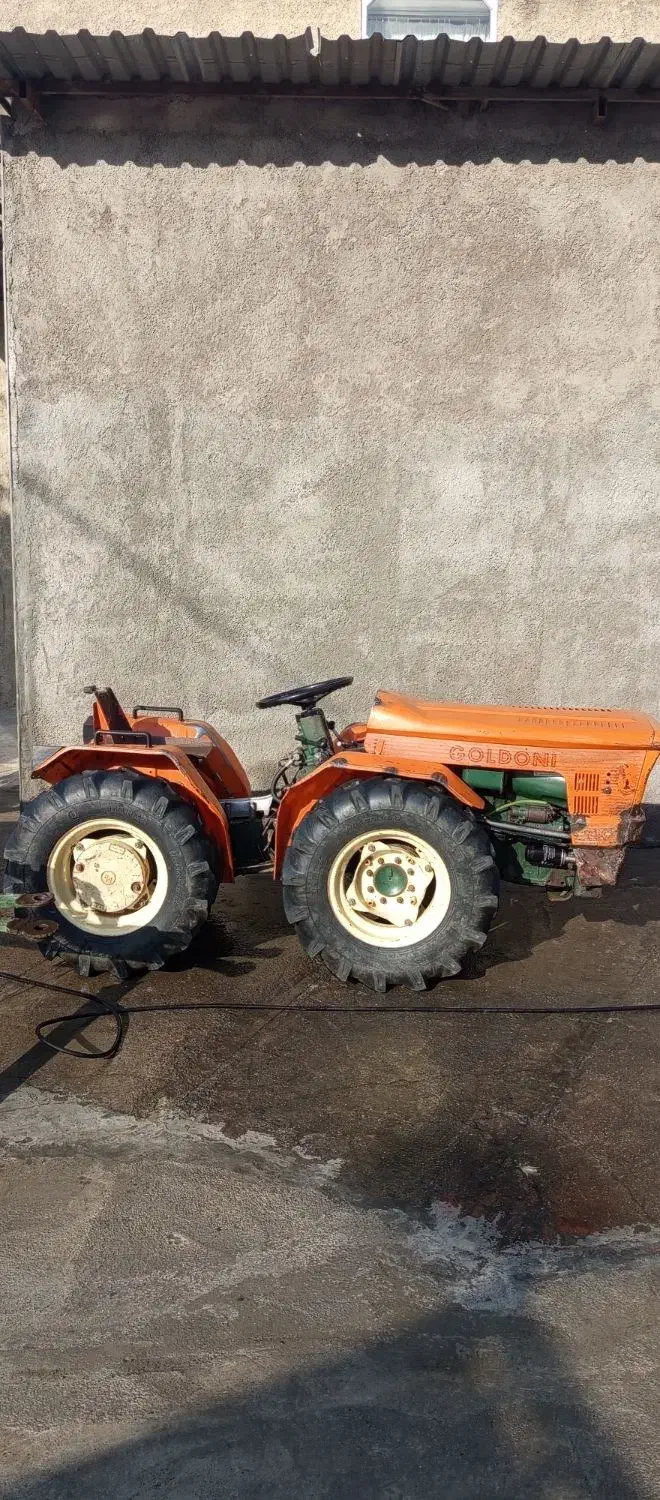تراکتور کمرشکن گلدونی ۲۳۰ باغی|خودرو سنگین|گلوگاه, |دیوار