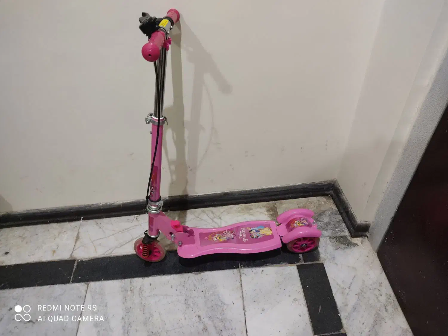 اسکوتر. دوربین سه بعدی  و پنکه و اتو ذغالی قدیمی|کلکسیون اشیاء عتیقه|سبزوار, جوادیه غربی|دیوار