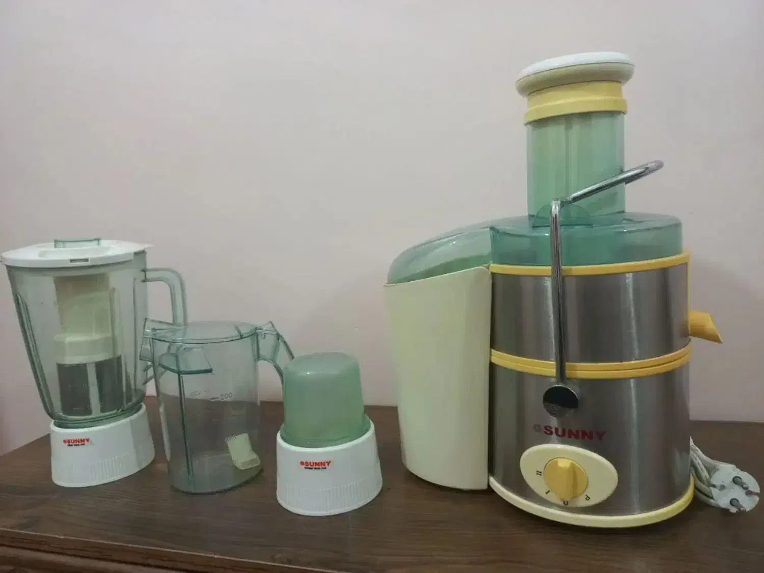 آبمیوه گیری|آبمیوه‌گیر و آب‌مرکبات‌گیر|اهواز, بهارستان|دیوار