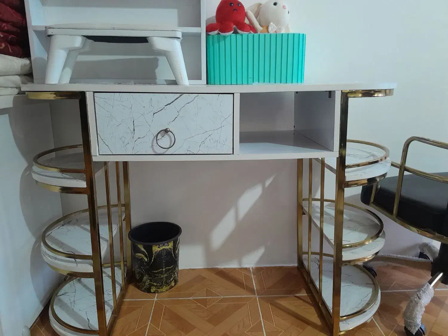 فروش فوری میز و صندلی|مبلمان خانگی و میز عسلی|اردبیل, |دیوار