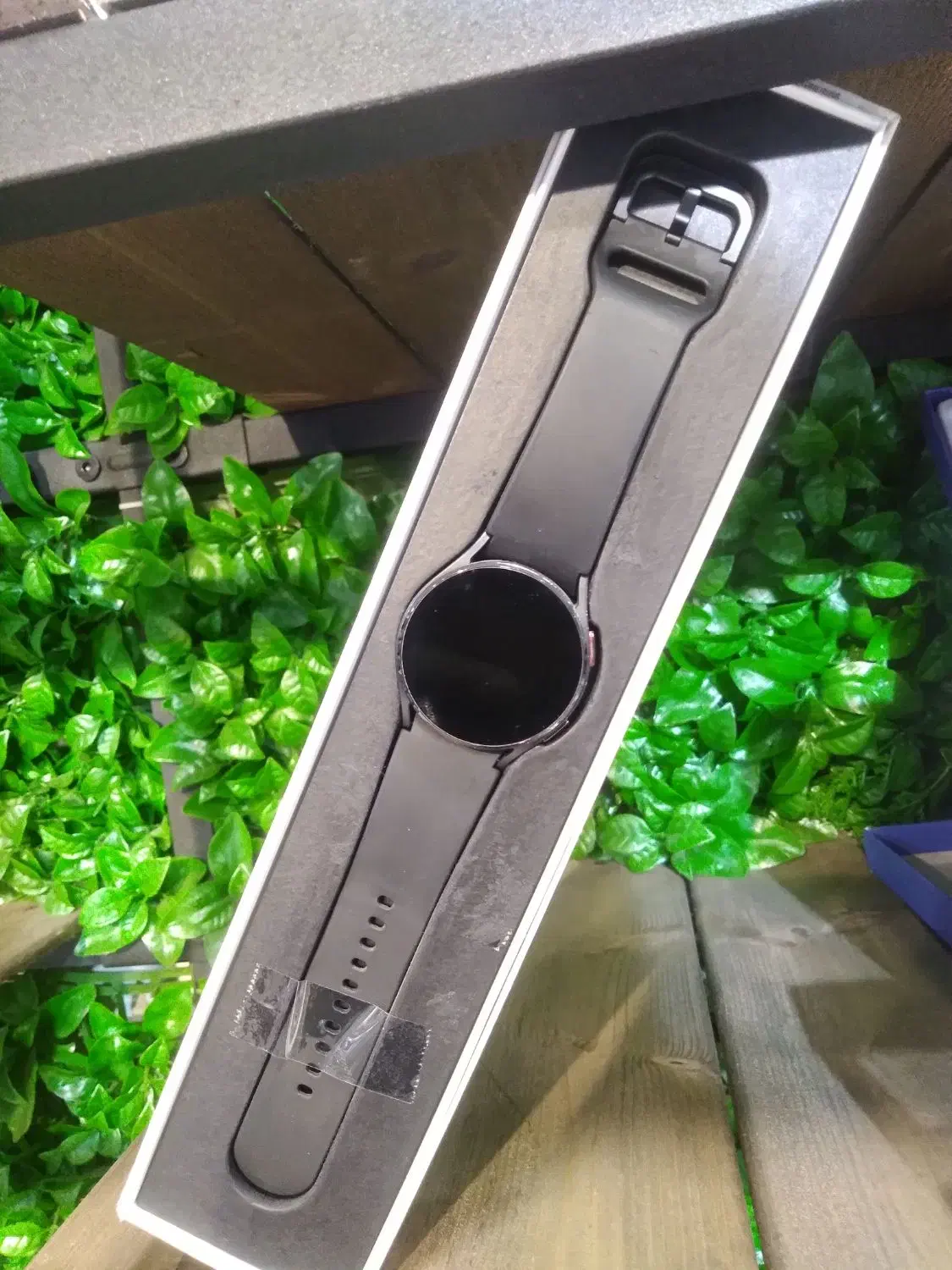 واچ سری ۴ فوق العاده تمیز|ساعت|اصفهان, کوی ولی عصر|دیوار