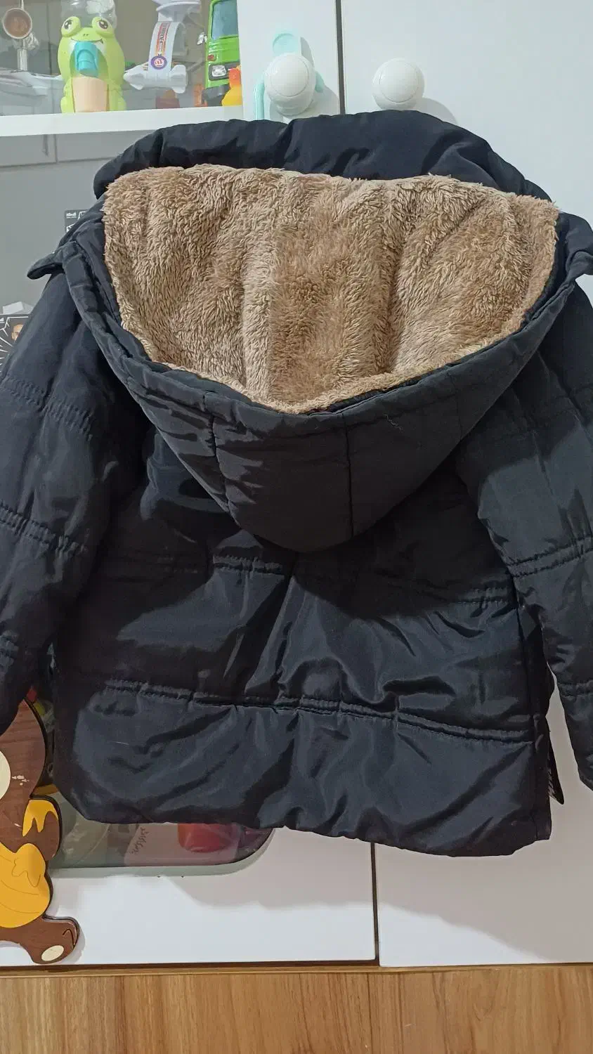 کاپشن بچگانه درحد نو|کفش و لباس بچه|کرج, کمالشهر|دیوار