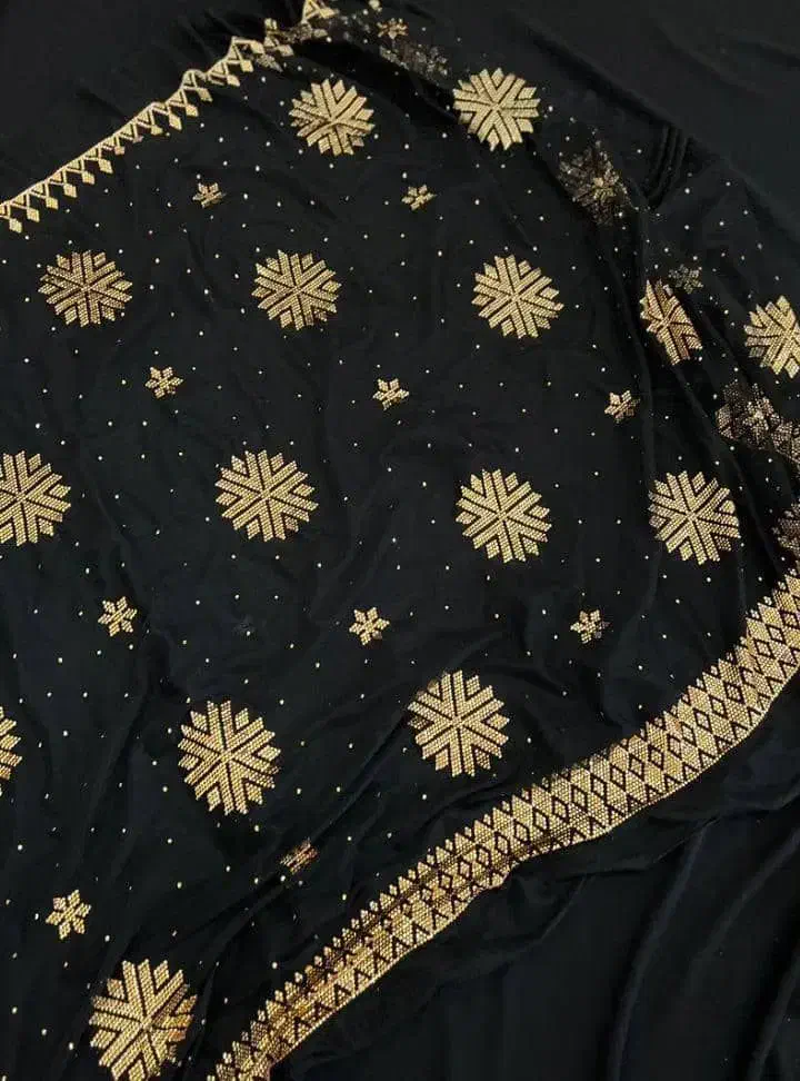 جلبیل خوسی|لباس|میناب, |دیوار