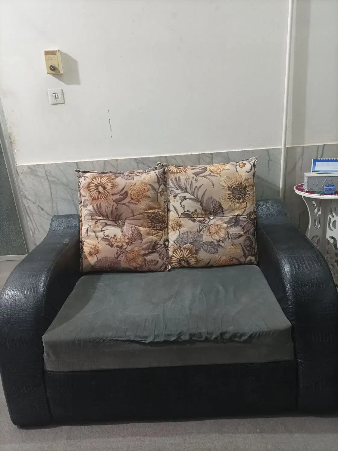 مبل|مبلمان خانگی و میز عسلی|اردکان, |دیوار