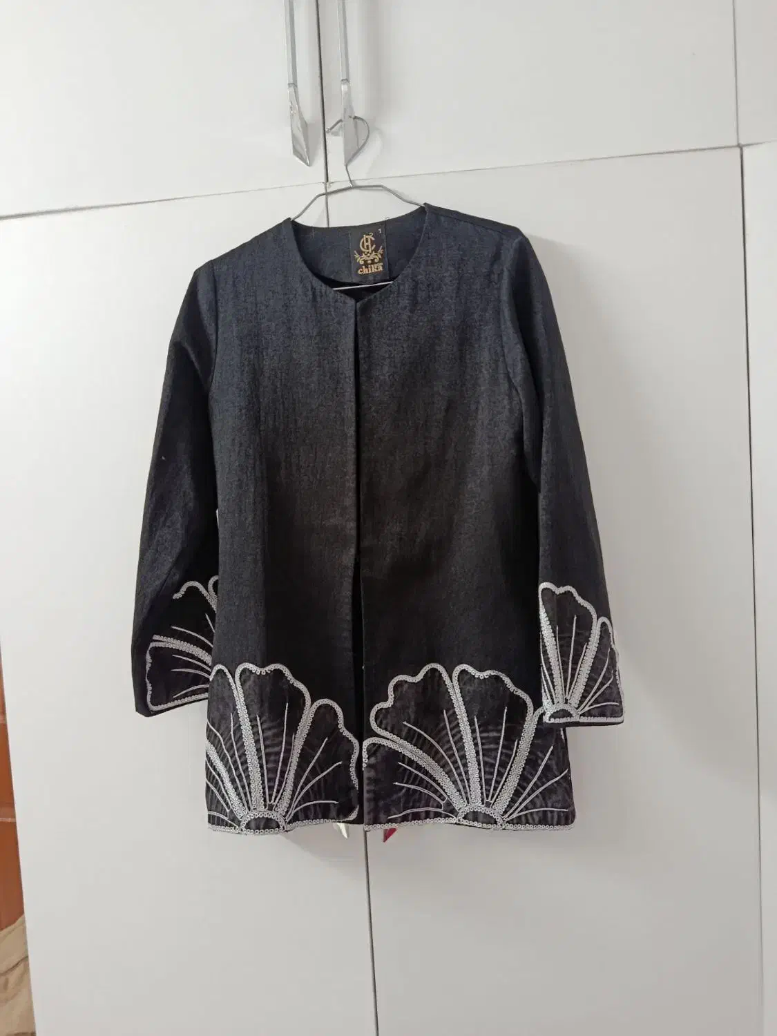 مانتو|لباس|اراک, |دیوار