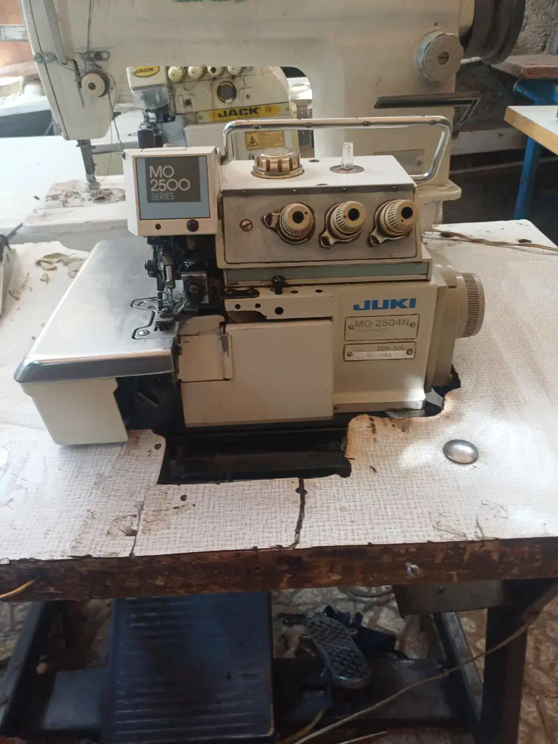 سه نخ ۲۰۵۰۴ژاپن ۶۳۰۰سا کاربر سردوز ژاپن ژوکی|چرخ خیاطی و ریسندگی|اصفهان, شاهد|دیوار