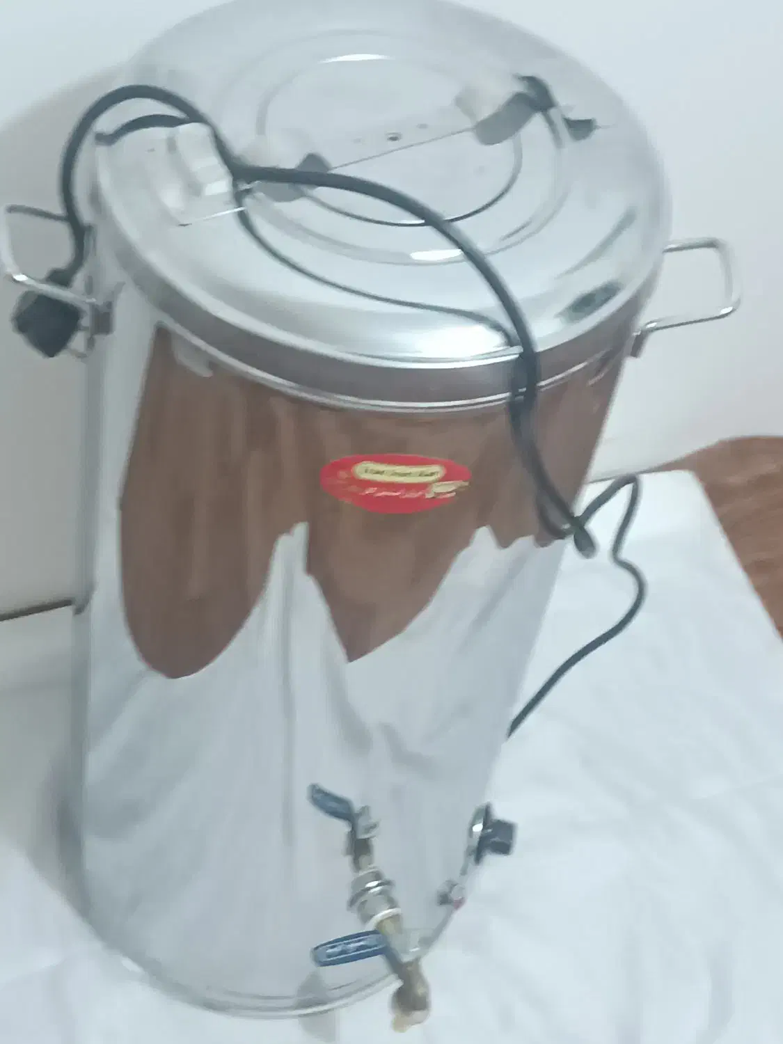 سماور برقی|سماور، چایساز، قهوهساز|جلفا, |دیوار