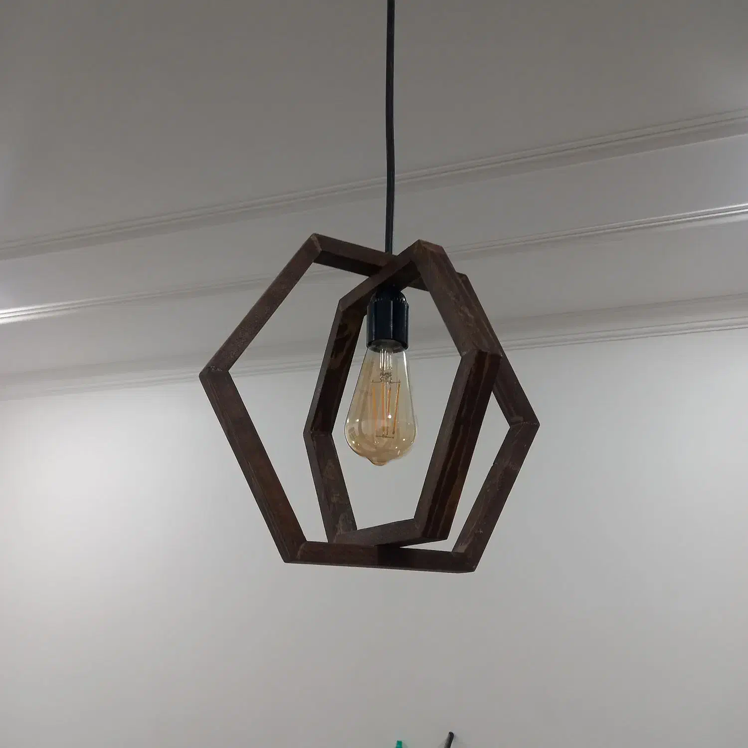 لوستر چوبی فانتزی (چوب روسی)|لوستر و چراغ آویز|یزد, |دیوار