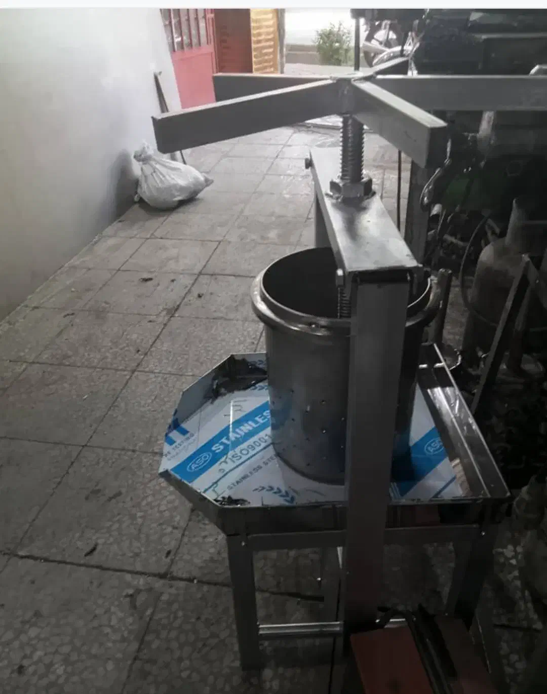 پرس آبغوره گیر|کافی‌شاپ و رستوران|اصفهان, مهدیه|دیوار