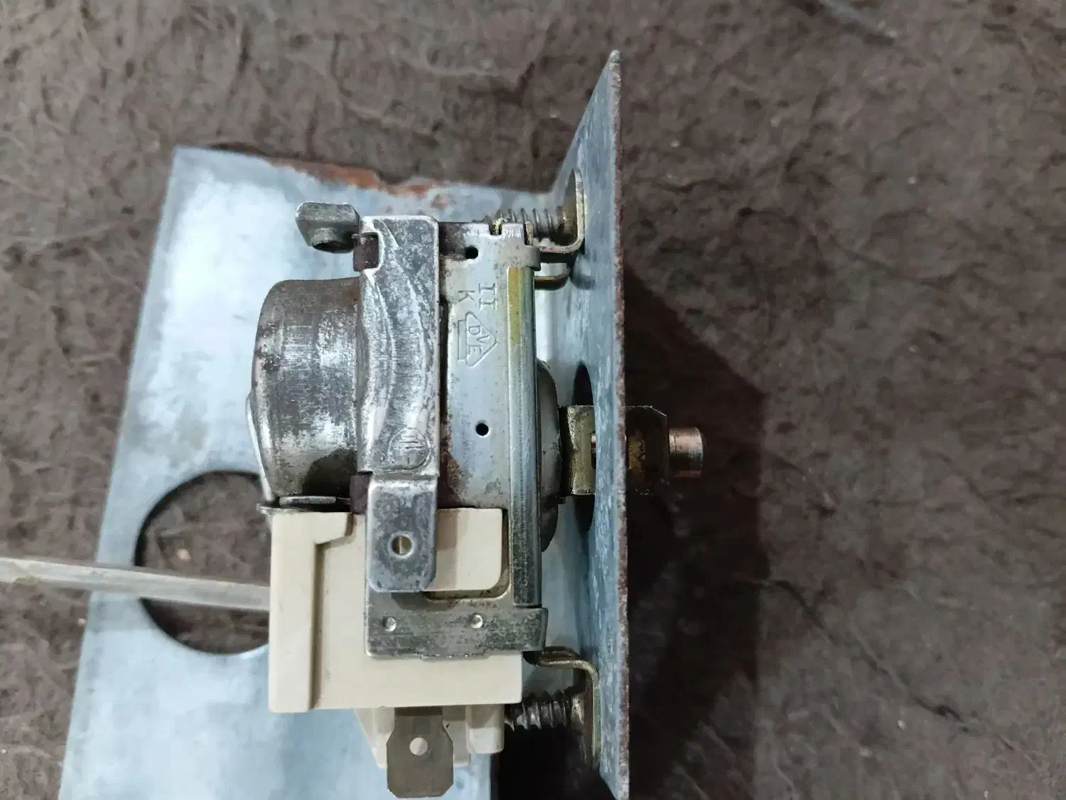 اتومات  یخچال فیلور|یخچال و فریزر|سرخنکلاته, |دیوار