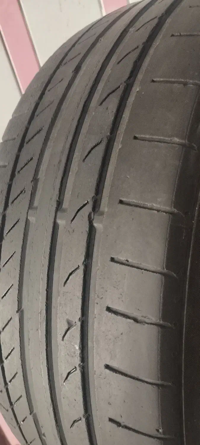 لاستیک شماره ۲۰۵.۴۵.۱۷درب بی ام و زنجیر چرخ|قطعات یدکی و لوازم جانبی|تهران, دردشت|دیوار