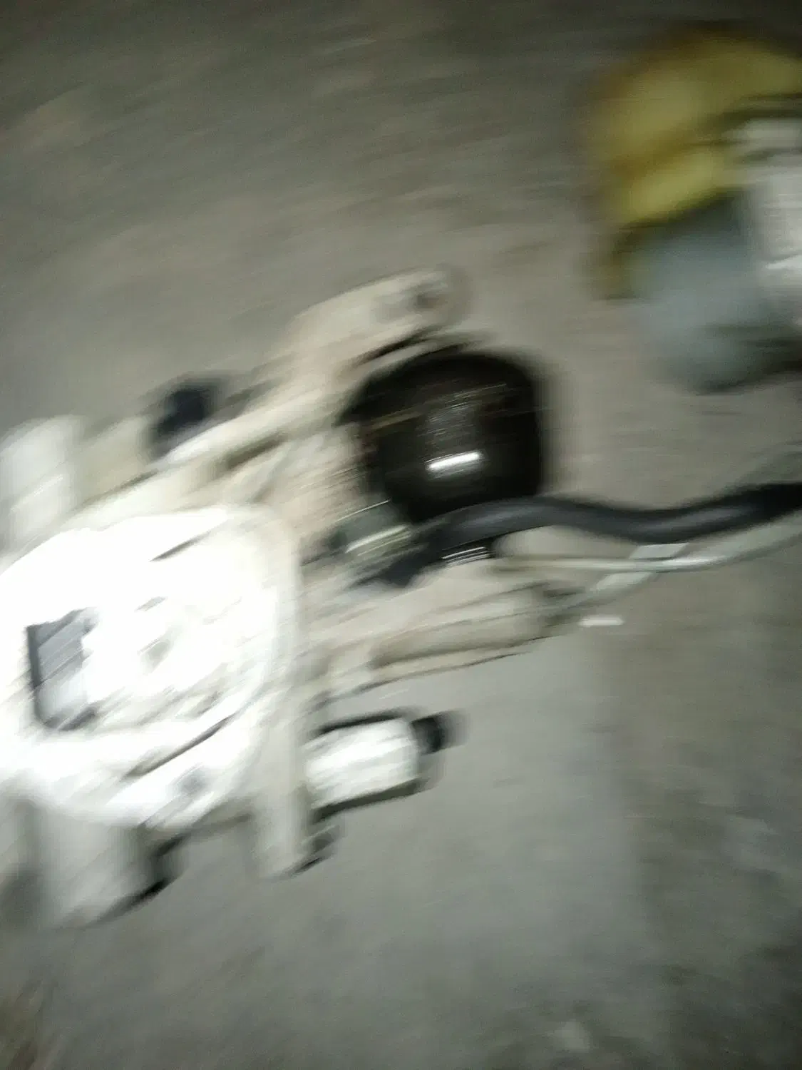 فروش مقدار زیادی لوازم خودرو نو و استوک|قطعات یدکی و لوازم جانبی|ری, صفاییه (چشمه علی)|دیوار