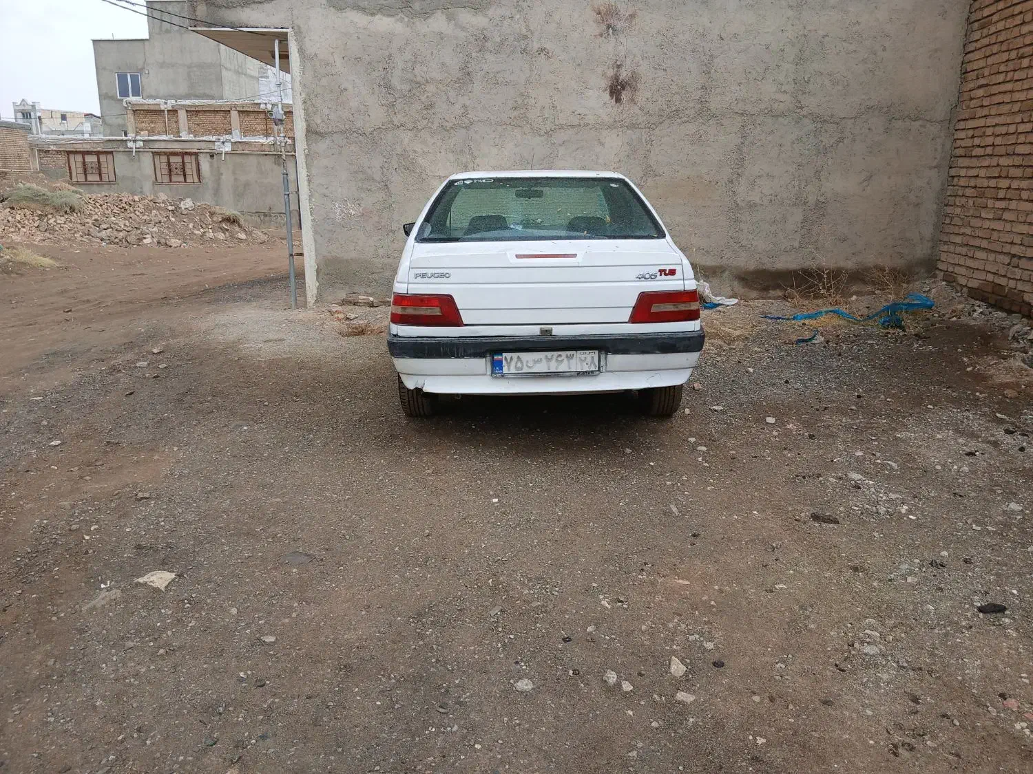 پژوسفیدسفارشی فابریک سفید مدل ۸۵|خودرو سواری و وانت|قروه, |دیوار