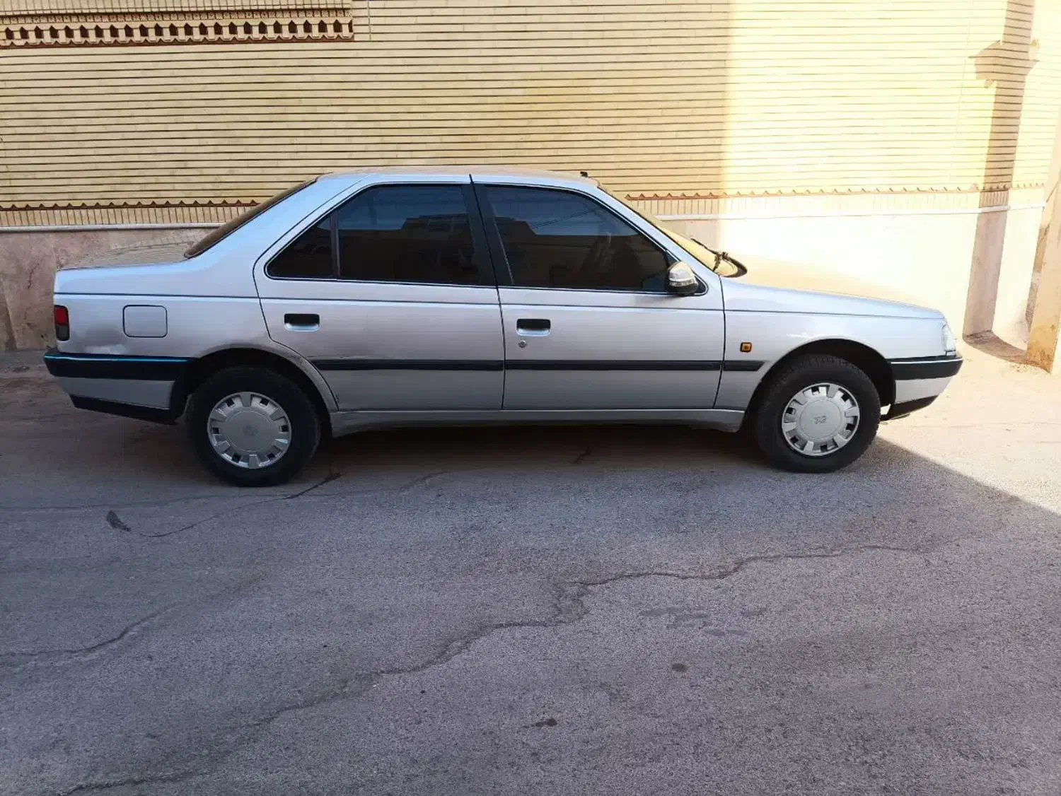 405Glxپژو|خودرو سواری و وانت|یزد, |دیوار