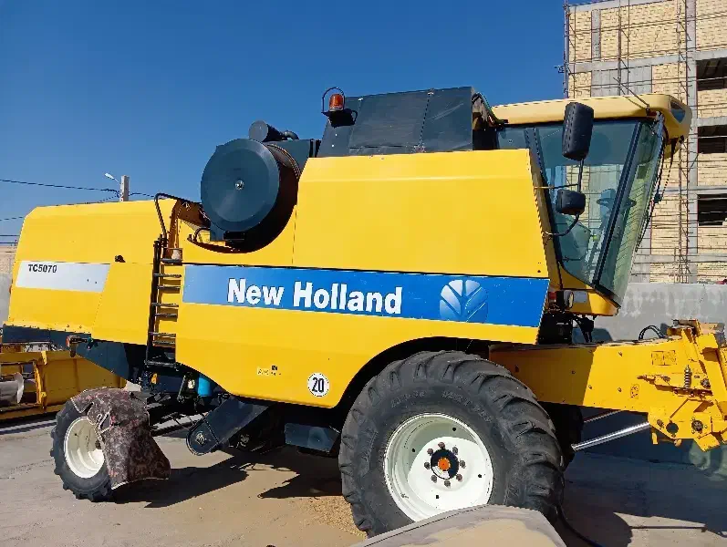 کمباین نیوهلند مدل ۲۰۱۱ وارداتی دسته برقی|خودرو سنگین|مرودشت, تخت جمشید|دیوار