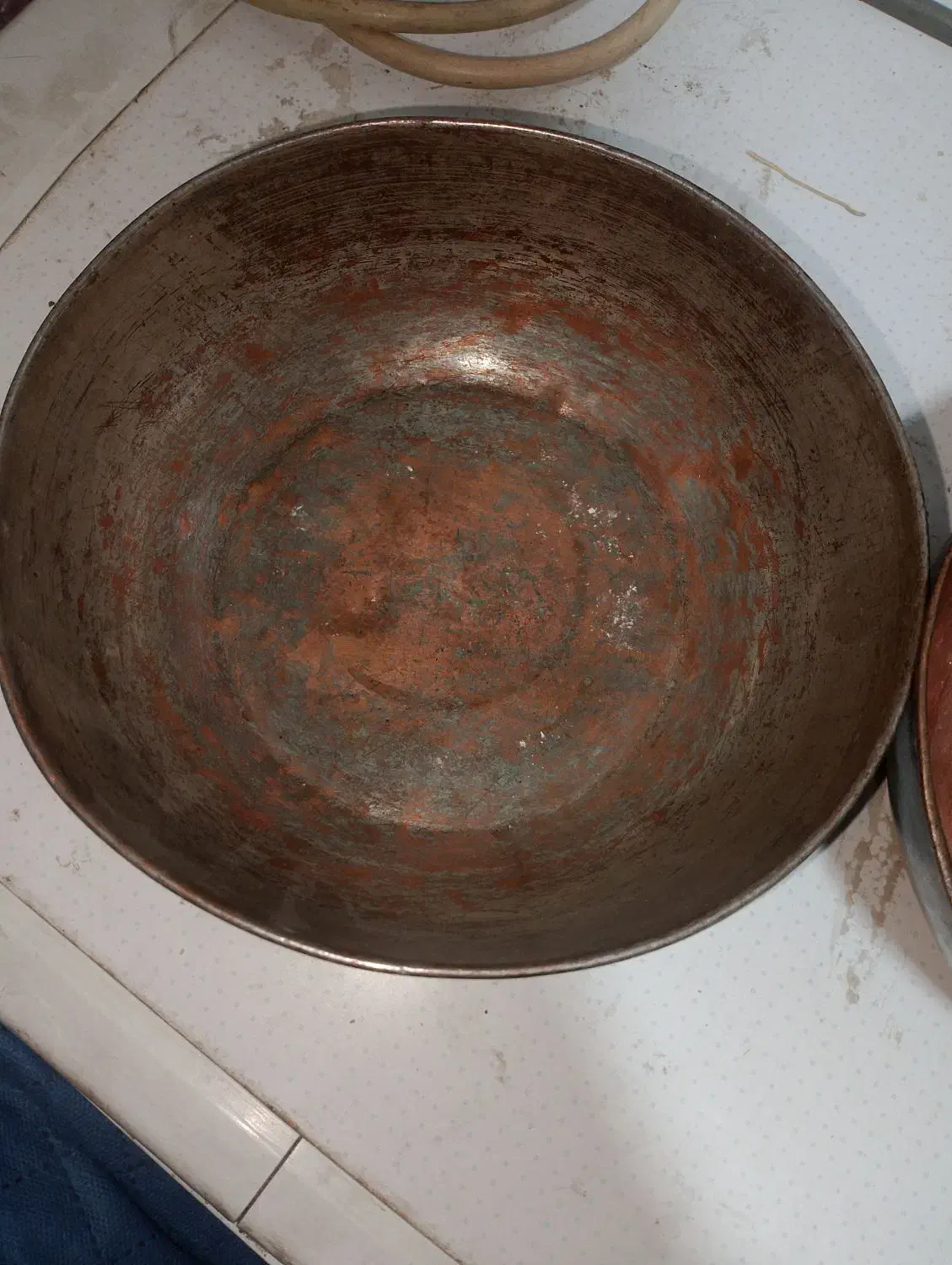 کاسه مسی قدیمی|صنایع دستی و سایر لوازم تزئینی|رضویه, |دیوار