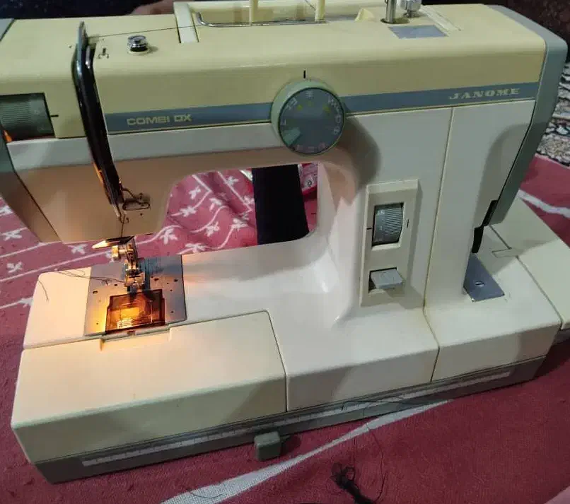 چرخ خیاطی ژانومه|چرخ خیاطی و ریسندگی|خرمآباد, |دیوار